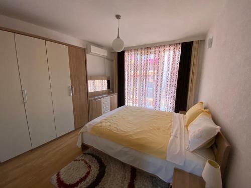 Apartamento Spacious 2-bedroom Condo Next To City Center