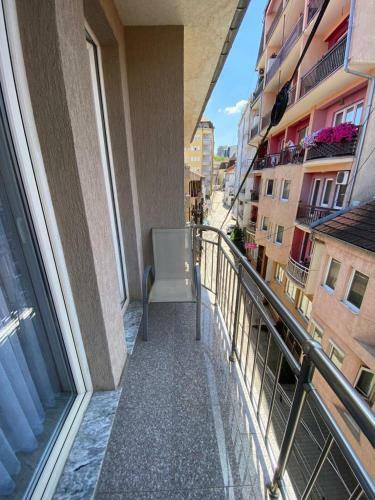 Apartamento Spacious 2-bedroom Condo Next To City Center