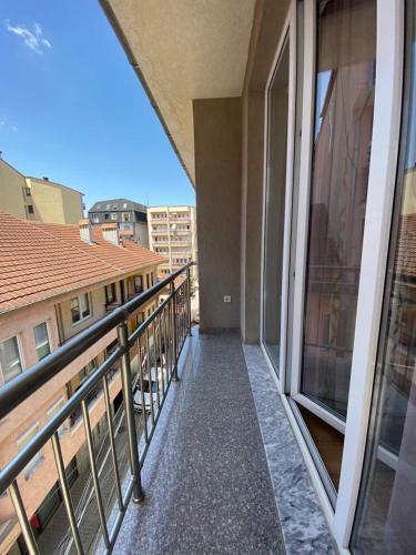 Apartamento Spacious 2-bedroom Condo Next To City Center
