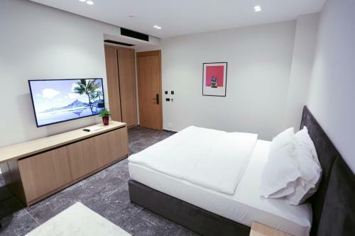 Hotel 12