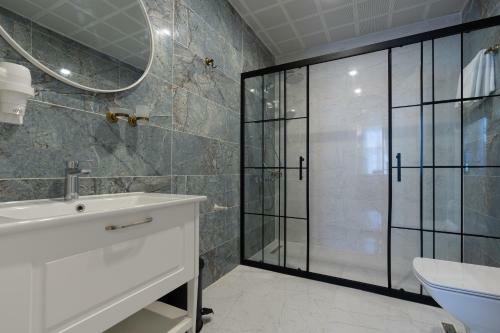 Giges King Boutique Hotel