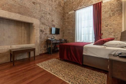 Giges King Boutique Hotel