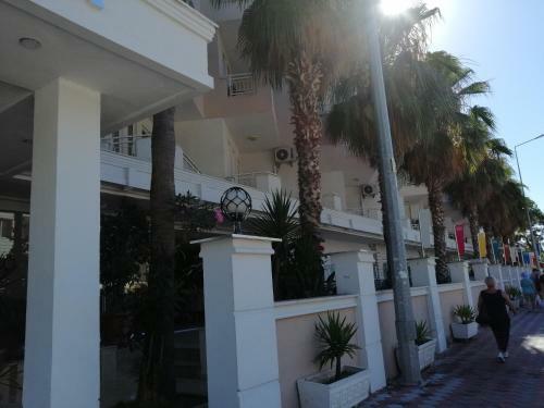 Ares Endam Beach Hotel