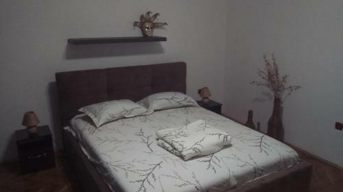 Garden Street Apartment