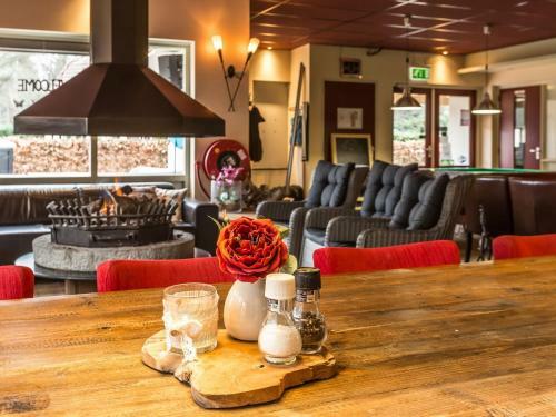 Good Chalet With Dishwasher, Surrounded By Forest