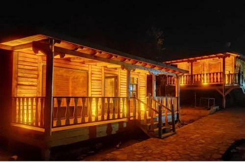 Hotel Bungalow L?fe Garden