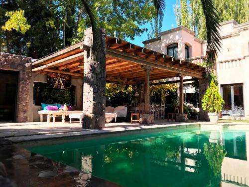 Vine Chateau Apartment