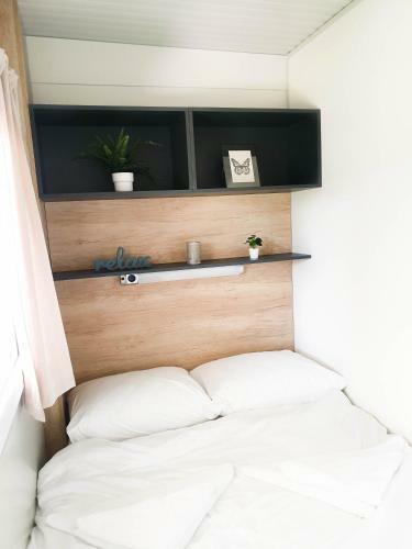 Starlight Mobile House By Kolpa River