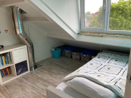 Apartamento Twee-onder-een-kap, Ruime Tuin, Stad