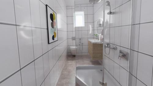 3 Room Apartment, Hybe
