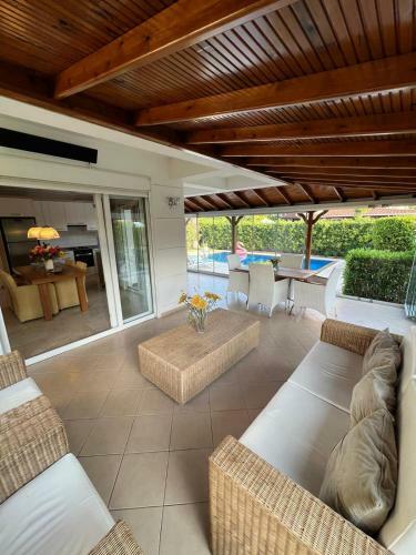 Villa Classis