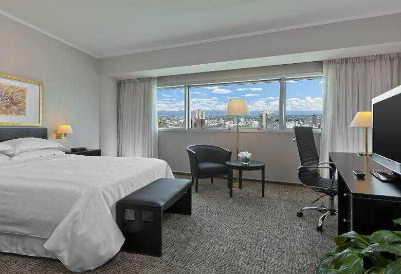 Quinto Centenario Hotel