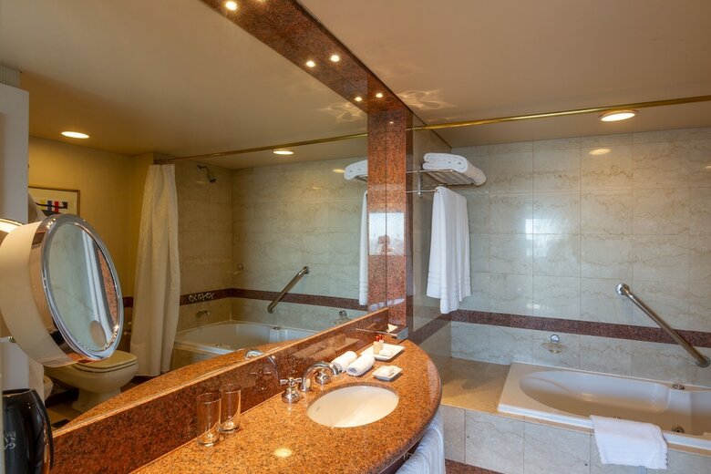 Quinto Centenario Hotel