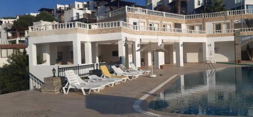 Bodrum G�m�?l�k Rental Villa