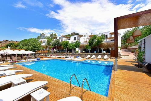 Moon Beach&hotel