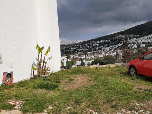 Havuzlu Sitede Deniz Manzaral? Iki Katl? Villa