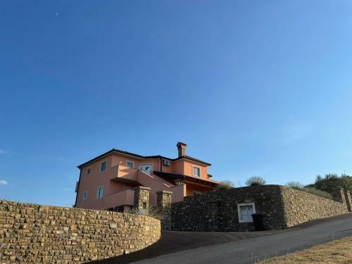 Apartma Maja, Mateja