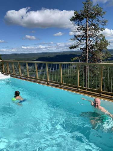 Villa Lyxig Fj�llstuga Med Uppv�rmd Pool