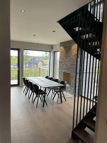 Villa Lyxig Fj�llstuga Med Uppv�rmd Pool