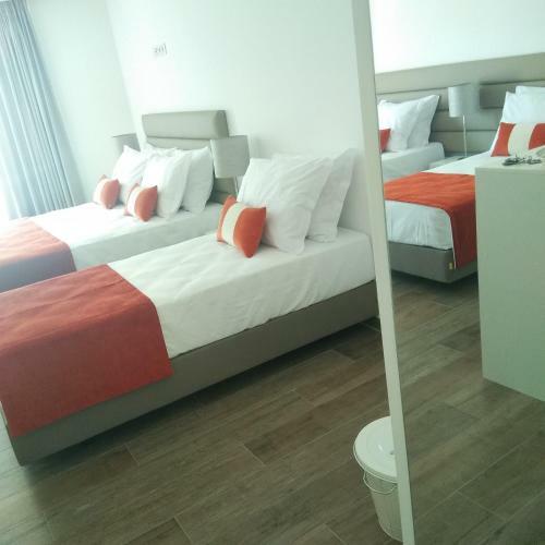 Hostal Algarpapa Rooms
