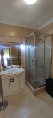 Apartamento 3d Areias Da Vila