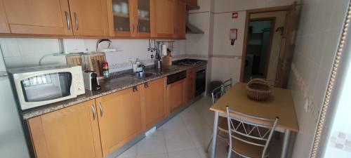 Apartamento 3d Areias Da Vila