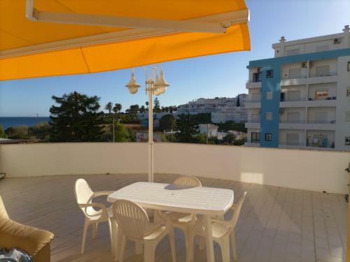 Apartamento 1 Torre Sol 2 - Casas & Papeis