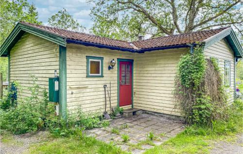 Stunning Home In Bredaryd With Wifi And 3 Bedrooms