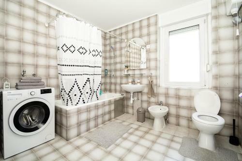Magnolia Bright Apartment - Free Private Parking