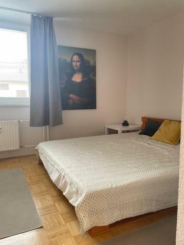 Mona Lisa Apartment