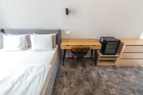 Hotel Roomers