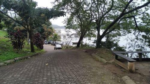 Ilha Caieiras Lancha