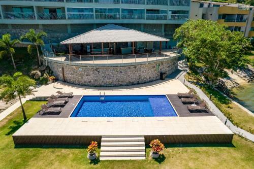 Conforto � Beira Mar! Apartamento Com Vista Para O Mar.