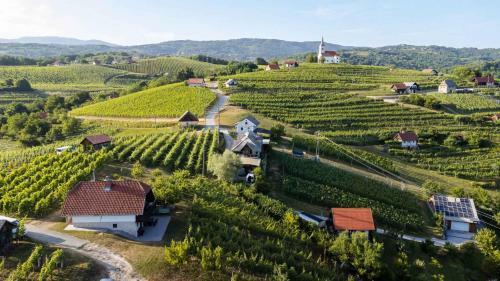Holiday Home In Metlika Kranjska Krain 42902