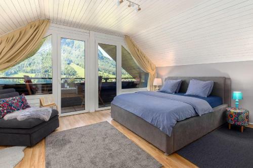 Ro?'ca Apartment With Mountain View