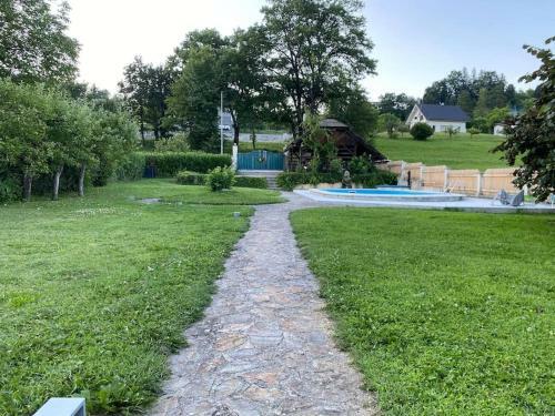 Villa Lisa - Villa With Swimming Pool And Huge Garden