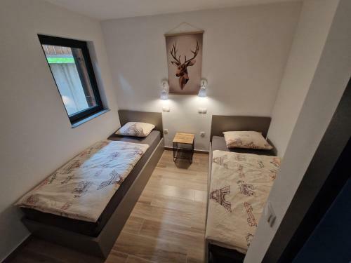 Apartma Kadulja Golte