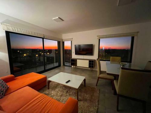 Apartamento Panor�mico, Moderno Y C�ntrico.