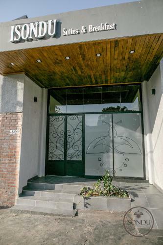 Hotel Isondu Suites & Breakfast