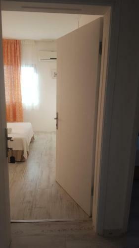 Fullmoon Room's Hotel