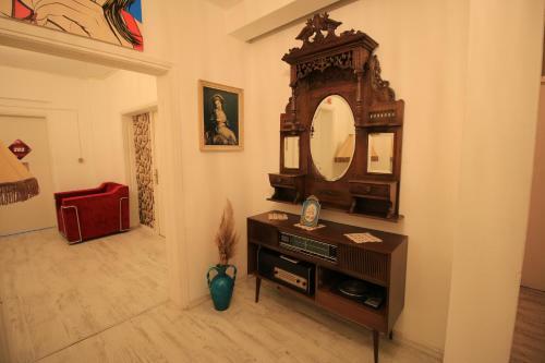 Fullmoon Room's Hotel