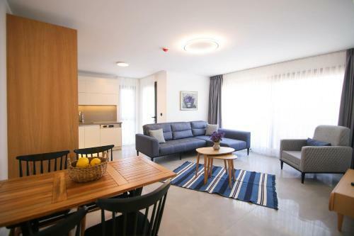 Apartamento Krem Marin Suites