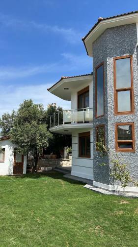 Villa Peri