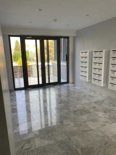 Apartamento Denize Yak?n Havuzlu Bah�eli Bir Daire