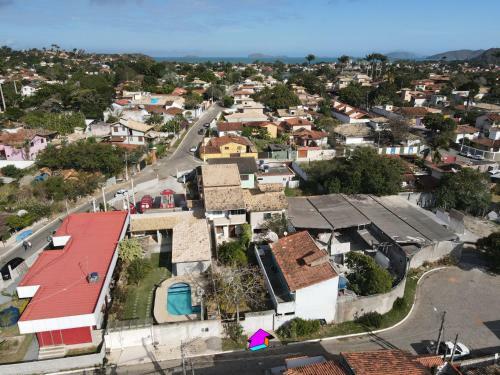 Sof� Cama Na Sala Em Casa Compartilhada