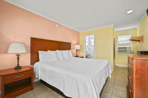 Madison Beach Motel