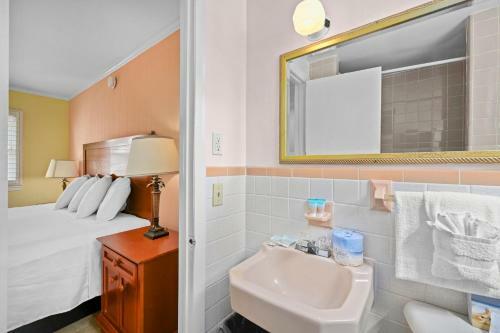 Madison Beach Motel