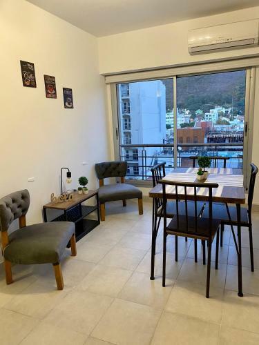 Apartamento Depto Alsina 352 4c