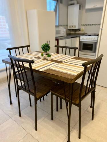 Apartamento Depto Alsina 352 4c