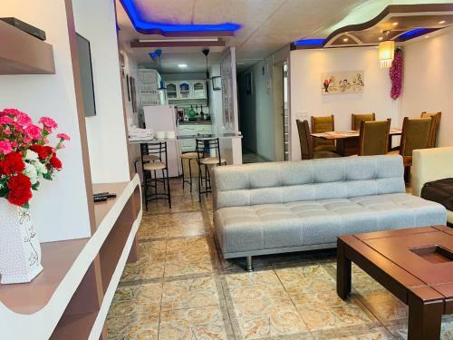 Confort Home B Apartamento Claveles